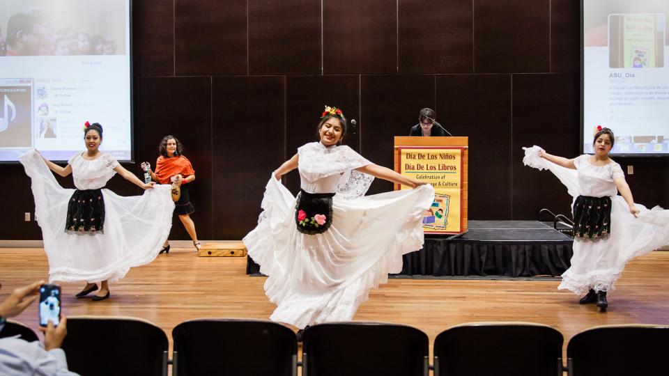 Dancers perform during 2016 El Dia / Photo by Bruce Matsunaga