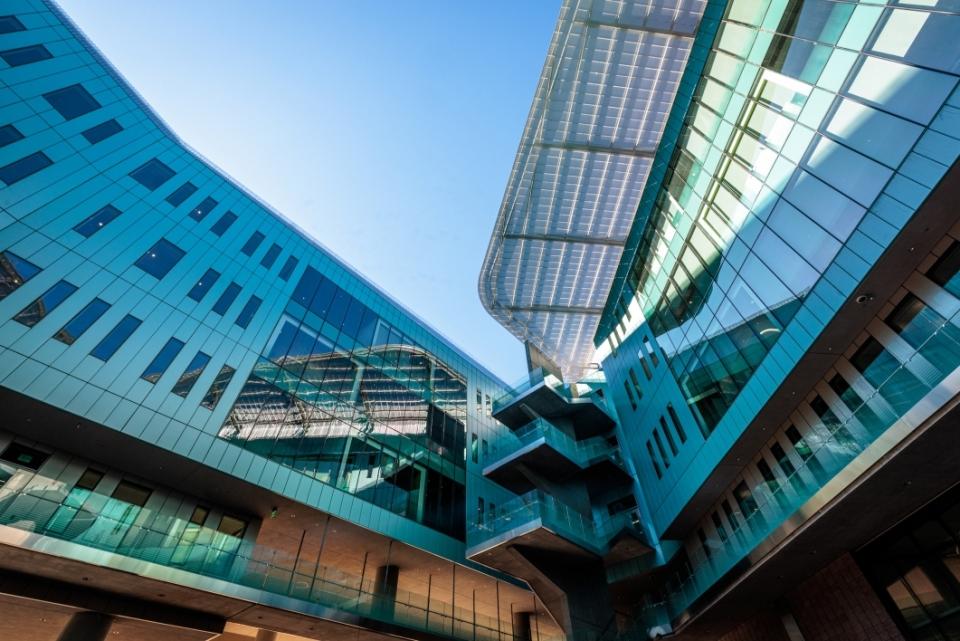 Image of new ISTB7 building on the ASU Tempe campus / Photo by Charlie Leight